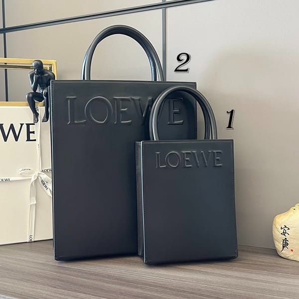 [Great Deal] Loewe Calfskin Standard A5 Tote Bag Replica 2 Sizes lor76740