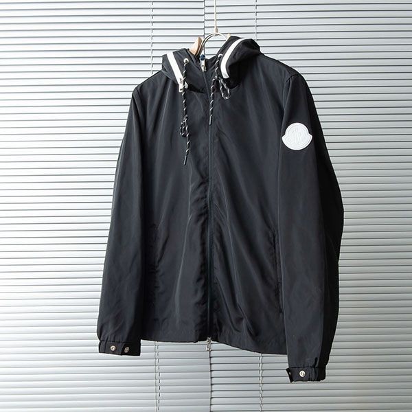 No.1 Popular Moncler Logo Tyx Rain Jacket Replica moy15340 No.1 Popular Moncler Logo Tyx Rain Jacket Replica moy15340