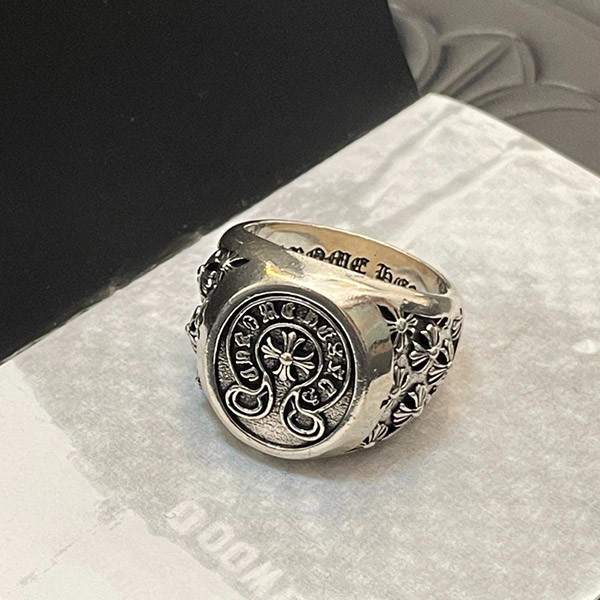 CHROME HEARTS CLASSIC HORSESHOE CH PLUS RING COPY Kuk39757 CHROME HEARTS CLASSIC HORSESHOE CH PLUS RING COPY Kuk39757