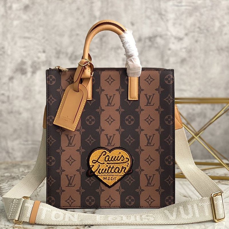 ★Popular in Japan! Louis Vuitton Flat Messenger Bag Fake Brown M45969