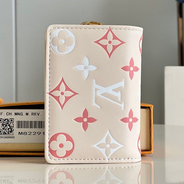 A nice Louis Vuitton replica, the Portefeuille Lou compact wallet, M82291