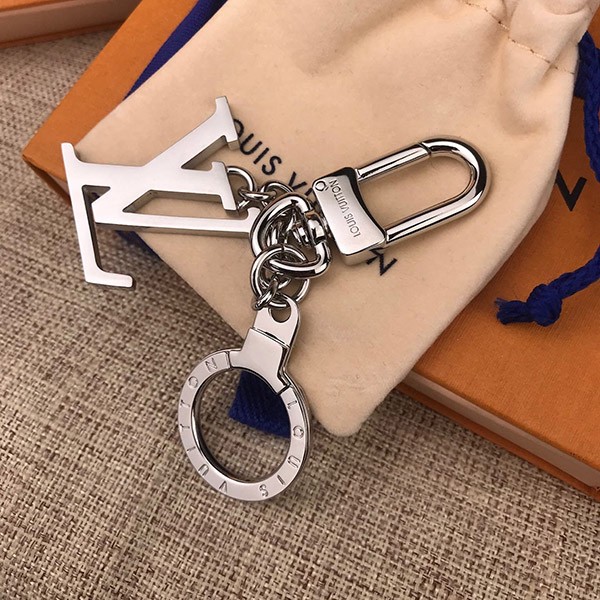 [Simple and cute?] Louis Vuitton keychain replica charm vuo60188