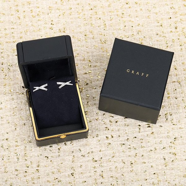 [Popular item] GRAFF earrings replica guu55143