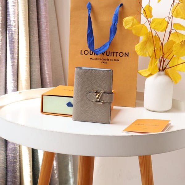 I definitely want it! Louis Vuitton Replica Wallet Vertical Wallet M81298