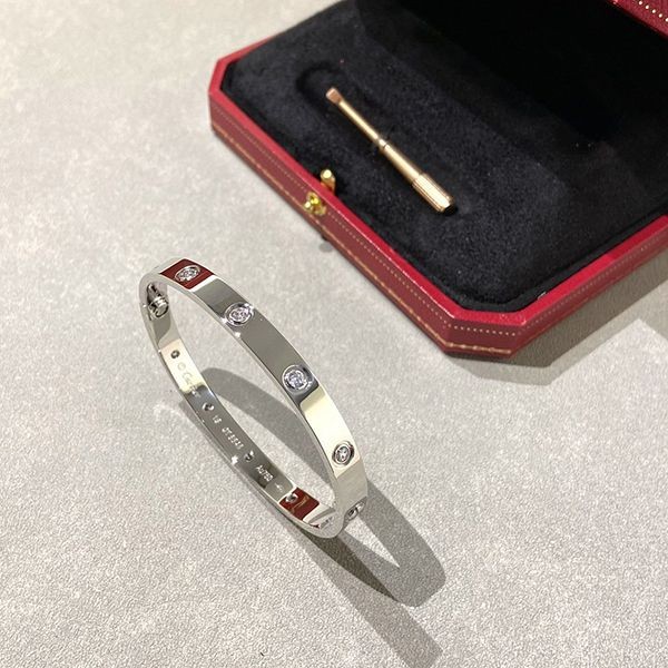 Stylish and cute Cartier LOVE bracelet replica kaa72379