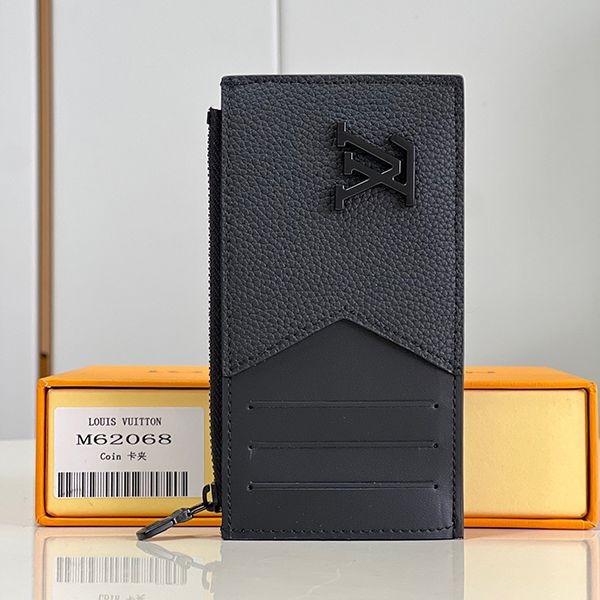 Perfect gift: Louis Vuitton Aerogram Coin Card Holder Replica M82068