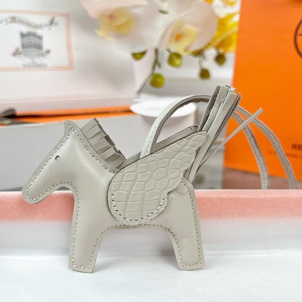 Rare Hermes Rodeo Replica Pegasus Touch Beton So White PM erv50498