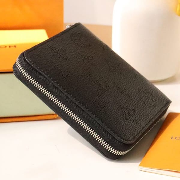 Very popular all over the world? Louis Vuitton Replica Portefeuille Lou Mini Wallet vui38362