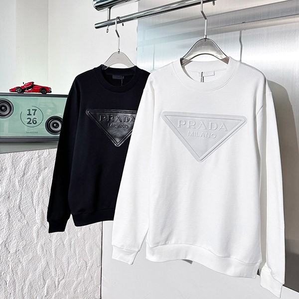 Prada Replica Sweatshirt with Triangle Logo pur80619 Prada Replica Sweatshirt with Triangle Logo pur80619