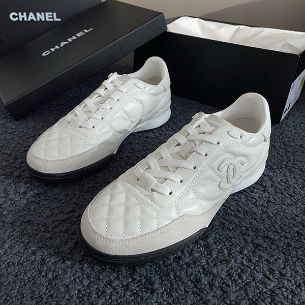 [Simple and easy to match?] Chanel sneaker parody shz89198
