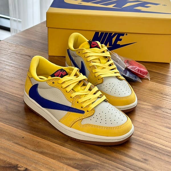 Travis Scott x Nike Air Jordan 1 Replica Retro Low OG Canary DZ4137-700