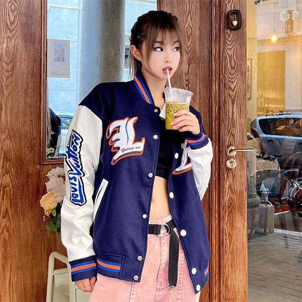 Latest and stylish Louis Vuitton replica ☆ Jacket leather embroidery vuj19810 Latest and stylish Louis Vuitton replica ☆ Jacket leather embroidery vuj19810