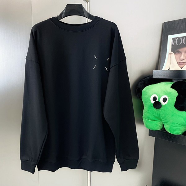 Maison Margiela Replica Number Logo Sweatshirt for Men Mac16832 Maison Margiela Replica Number Logo Sweatshirt for Men Mac16832