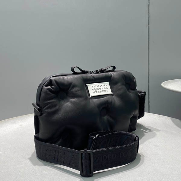 Margiela Glam Slam Fake Bum Bag / Black Mao42939