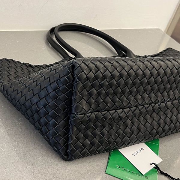Sold out Bottega Veneta Cabat Large Tote Bag Replica bou09249