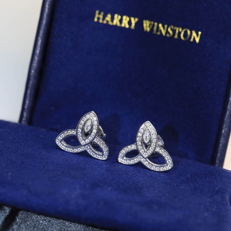 Rare color Harry Winston ring Lily Cluster Mini Diamond inl85010