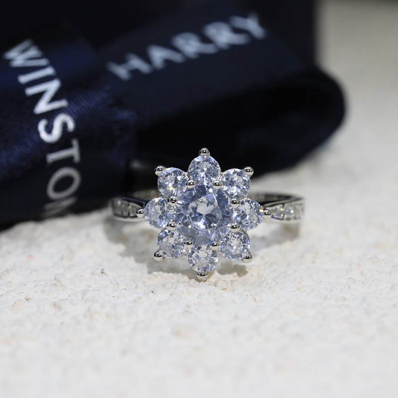 Free shipping Harry Winston Diamond Ring Replica INQ82150