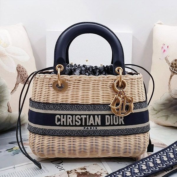 No. 1 in cumulative total sales! Lady Dior fake Wicker & Jacquard Medium Bag M0565CMVO_M808