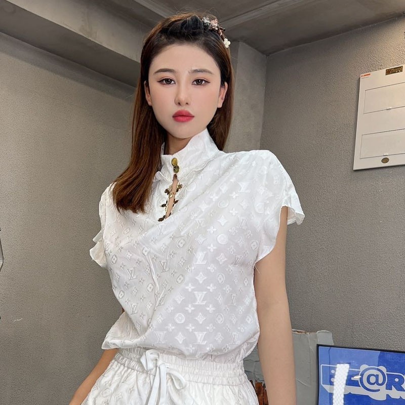 Spring/Summer New Louis Vuitton Ruffle Blouse Replica 1A5M07