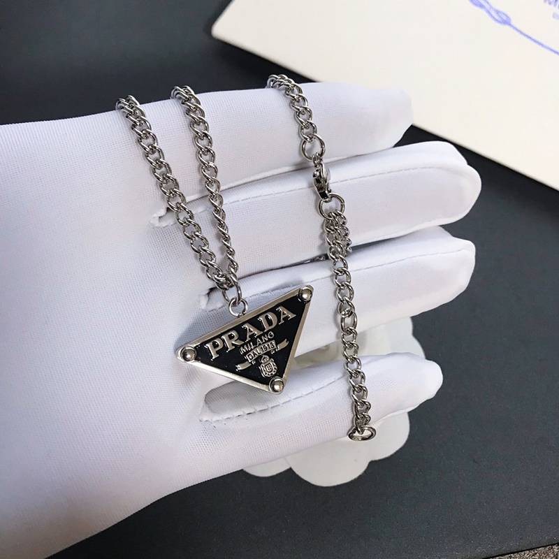 New Prada Symbol Necklace Replica Shipping Included PUD59015 New Prada Symbol Necklace Replica Shipping Included PUD59015