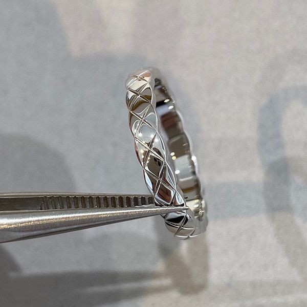 Sold out Chanel replica Coco Crush ring in 18K white gold J11793