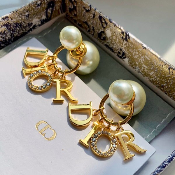 Dior Tribales Pearl & Logo Earrings Gift Replica der75237 Not Available in Japan