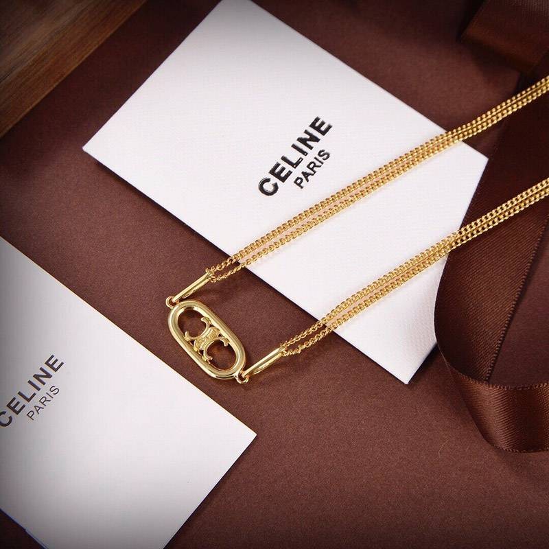 Love at first sight? Celine Maillon Triomphe Necklace Replica Cef81149 Love at first sight? Celine Maillon Triomphe Necklace Replica Cef81149