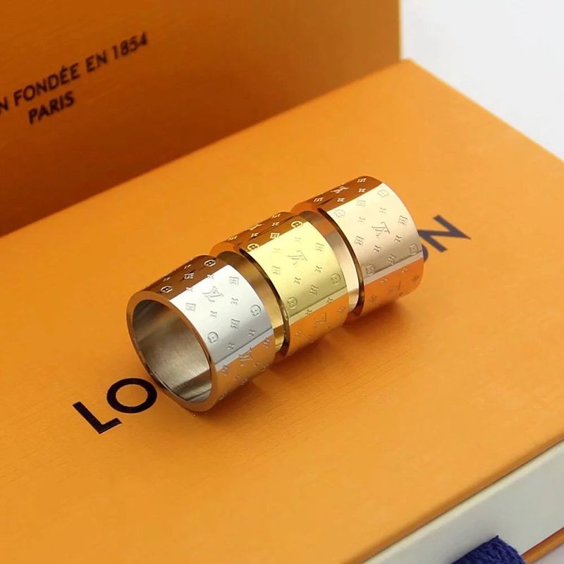[Domestic shipping ★] Louis Vuitton Berg Instinct Ring Replica 3 colors vui59407