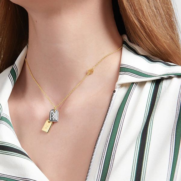 Very popular! Louis Vuitton logo necklace gold silver replica M63141 Very popular! Louis Vuitton logo necklace gold silver replica M63141