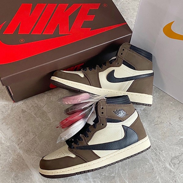 Love at first sight? Travis Super Copy x Nike Air Jordan 1 Retro High OG CD4487100