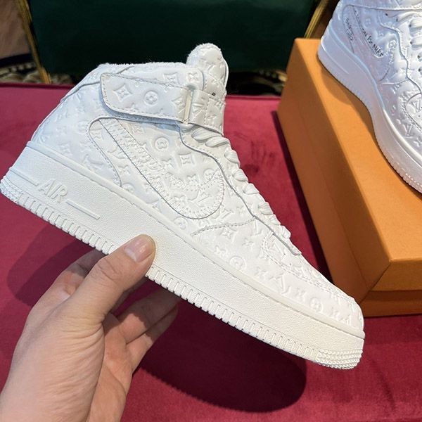 ★Hard to get!!★Nike x Louis Vuitton fake collaboration high top sneakers vuj02354