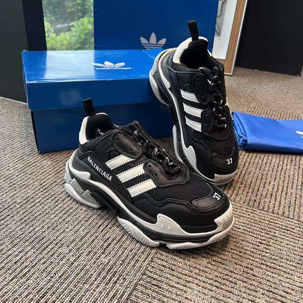 Balenciaga Adidas Replica Triple S Sneakers Originals Triple S Collaboration baf67724