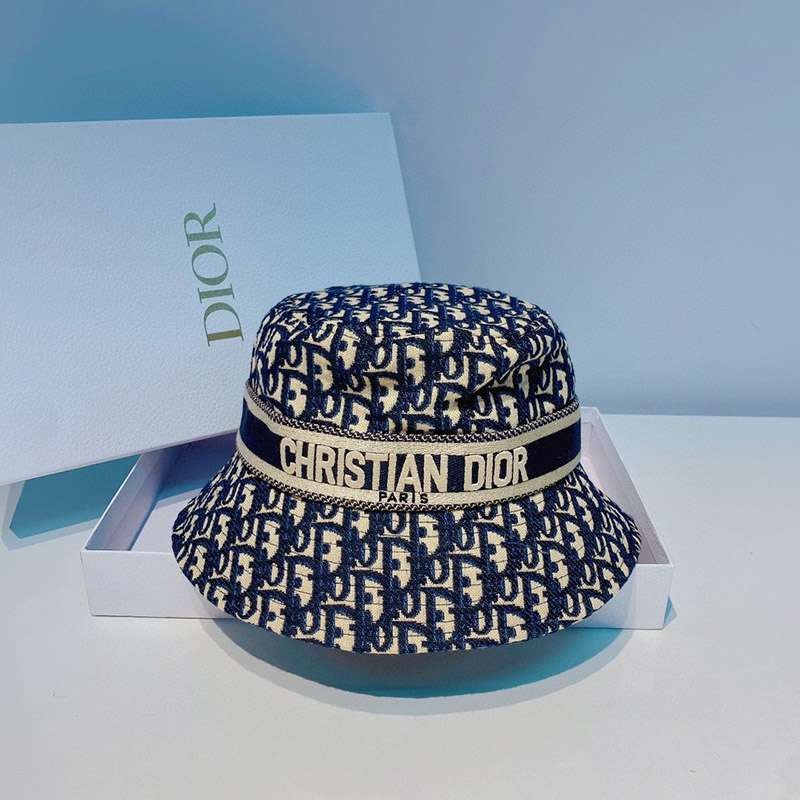 Perfect as a gift? Dior ESORT bucket hat, fake, sold out deu73028