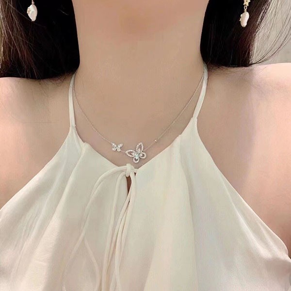 Sold out Graff Double Butterfly Silhouette Diamond Pendant RGP745