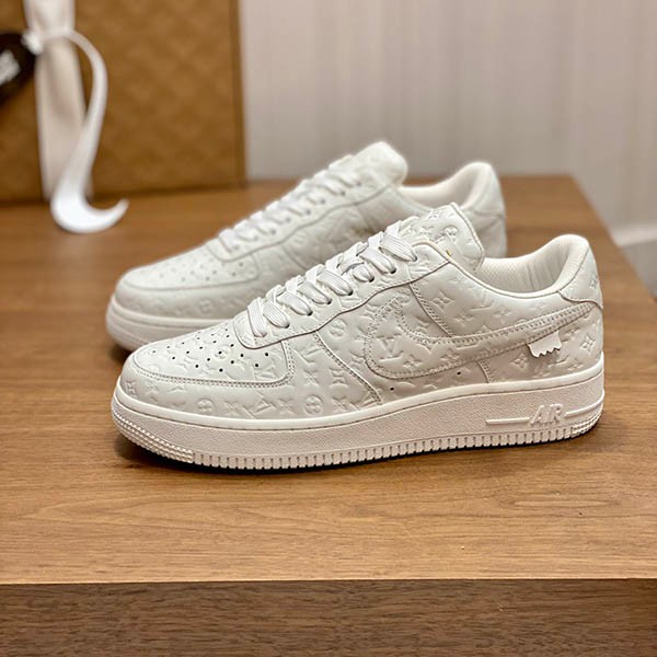 Louis Vuitton Nike collaboration sneakers replica vux15568