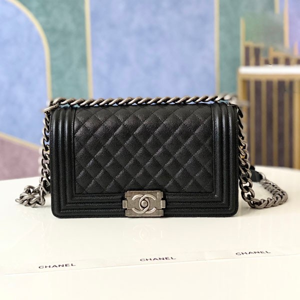 Chanel Boy Chanel 25cm fake black/silver hardware shw99193 Chanel Boy Chanel 25cm fake black/silver hardware shw99193