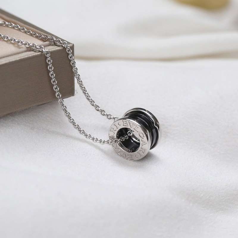 Perfect as a gift? Bulgari B.zero1 necklace replica silver S360 Buu14706