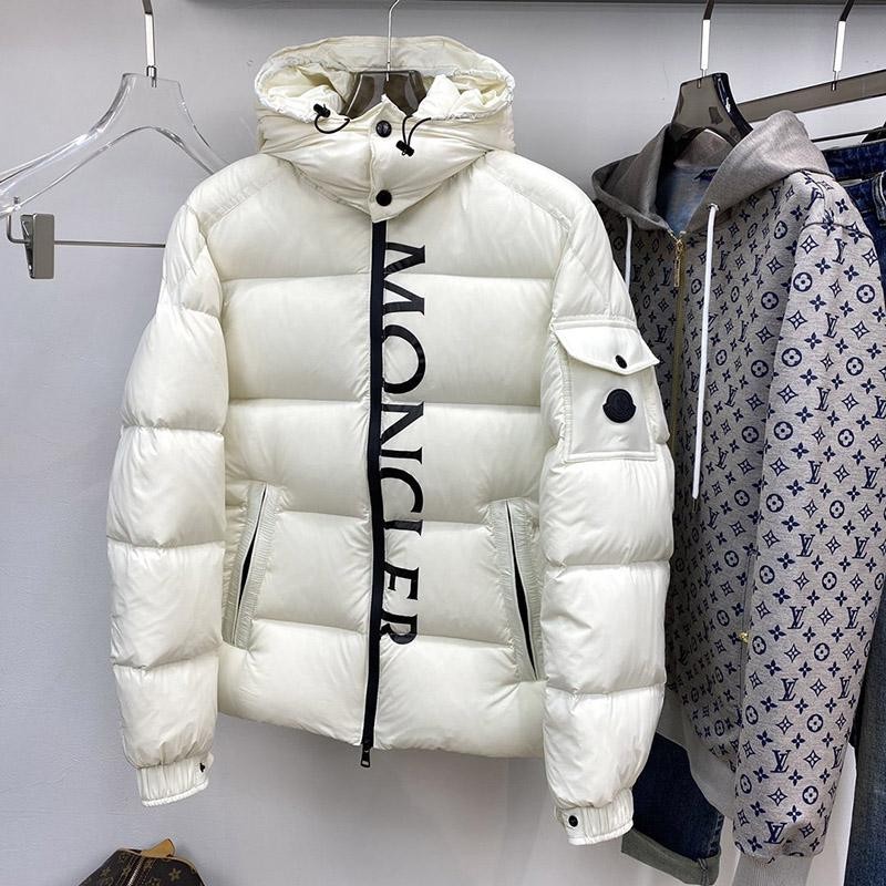 20/21AW This season's hottest model Moncler down jacket ★MAURES★ Ultra rare color moa21700 20/21AW This season's hottest model Moncler down jacket ★MAURES★ Ultra rare color moa21700