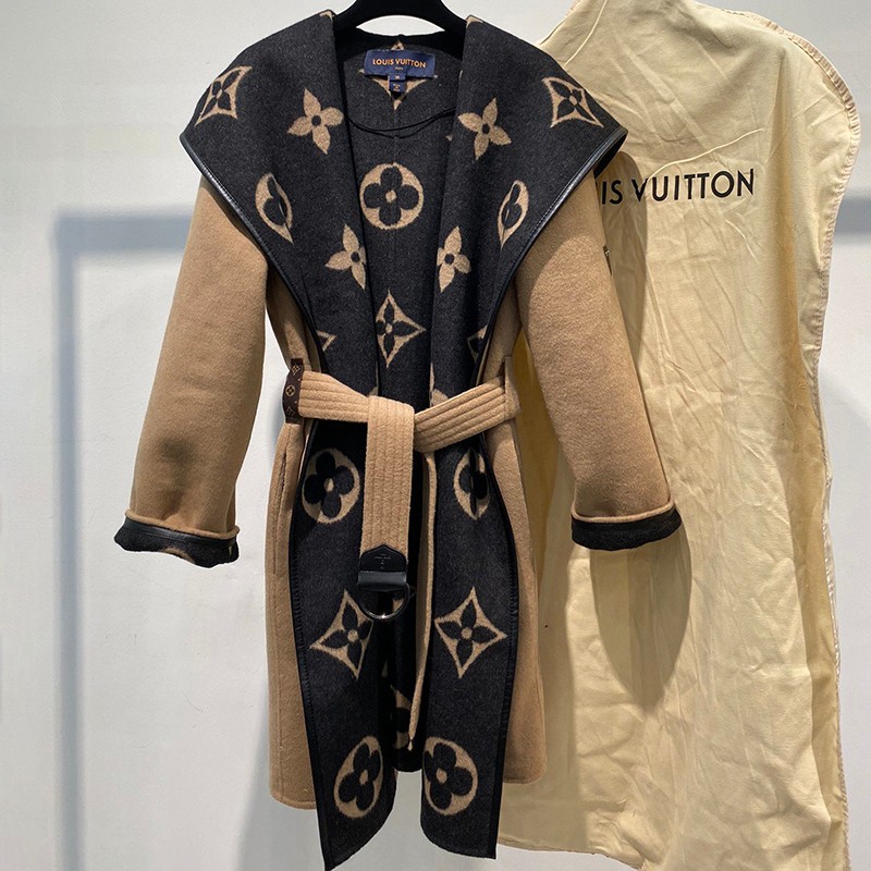 No.1 in popularity this winter ☆ Louis Vuitton coat replica Giant Monogram 1A8KT4