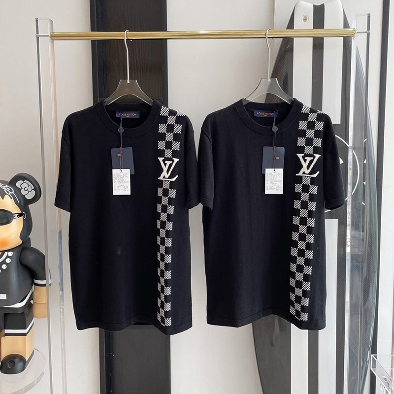 New on sale: Louis Vuitton T-shirt parody ☆ Damier stripe jacquard 1A8P9W