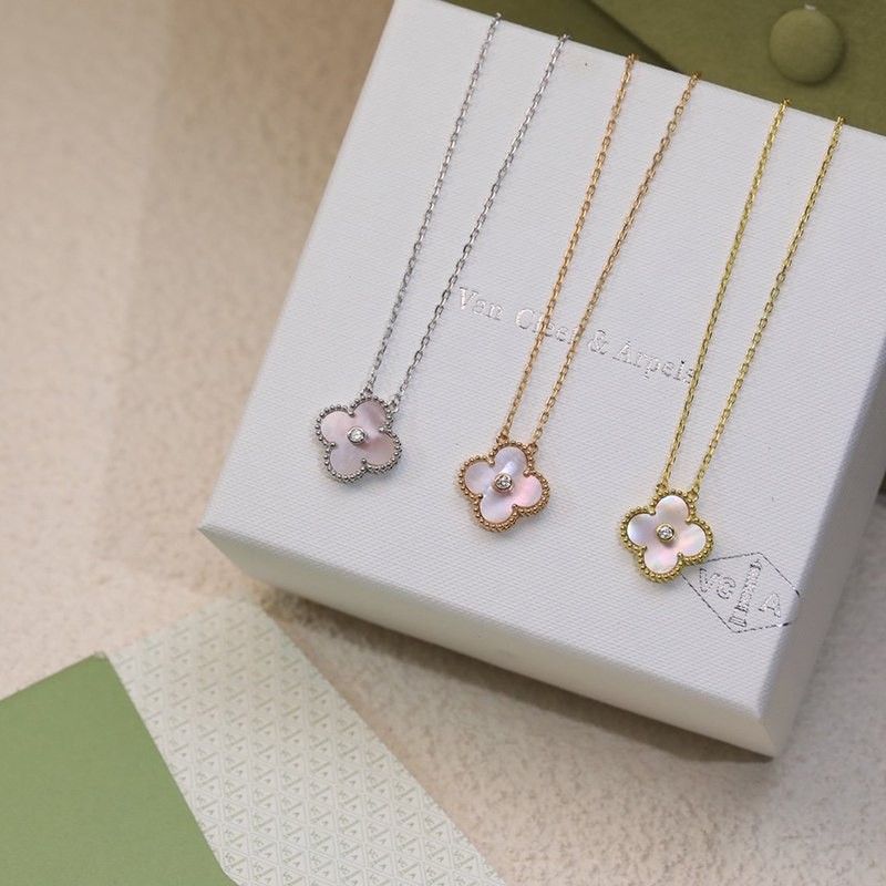 Tracked shipping [Fake Van Cleef & Arpels] Alhambra Pendant vac97621