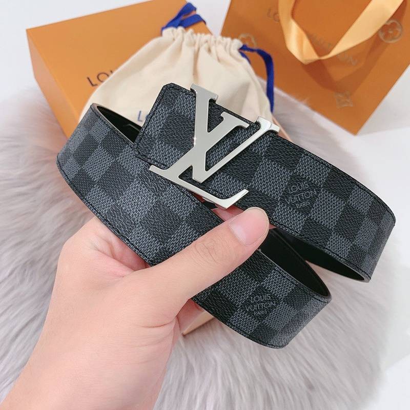 New for Autumn/Winter Louis Vuitton Replica Santur Damier Print 40MM Reversible Belt vus06239 New for Autumn/Winter Louis Vuitton Replica Santur Damier Print 40MM Reversible Belt vus06239