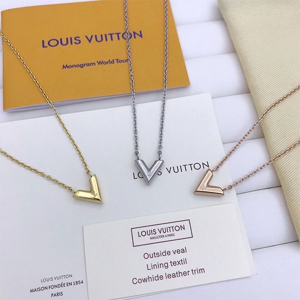 m61083 Replica ☆ Super popular ☆ Louis Vuitton Essential V Replica Necklace