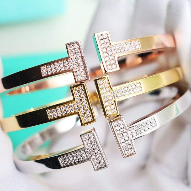 New on sale: Tiffany & Co. Women's bracelet Tia59498