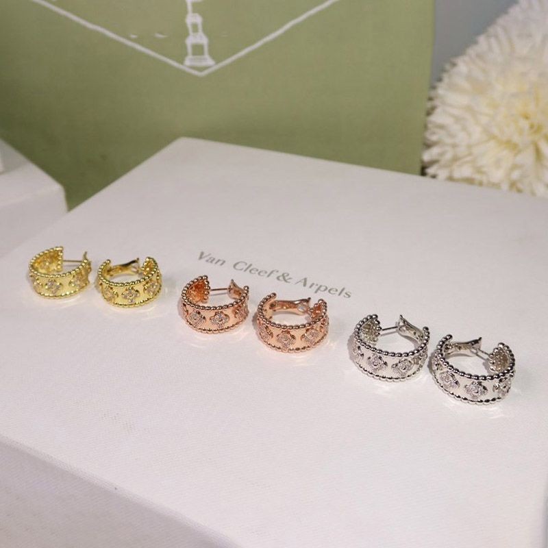 Van Cleef & Arpels ☆ 3-color Perlée clover hoop earrings replica VCARO3YE00