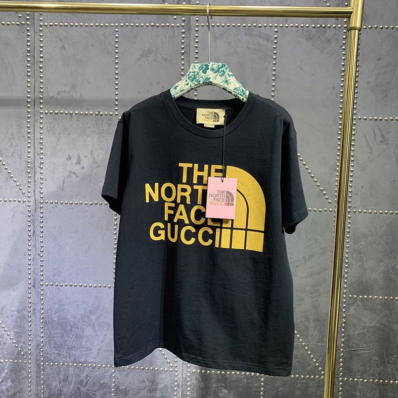 Very popular! Gucci x North Face collaboration ★ Special logo T-shirt replica Nom09810