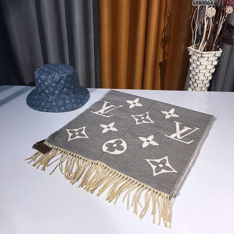 The hottest topic! Louis Vuitton cashmere tassel scarf replica, grade N vuv26317 The hottest topic! Louis Vuitton cashmere tassel scarf replica, grade N vuv26317