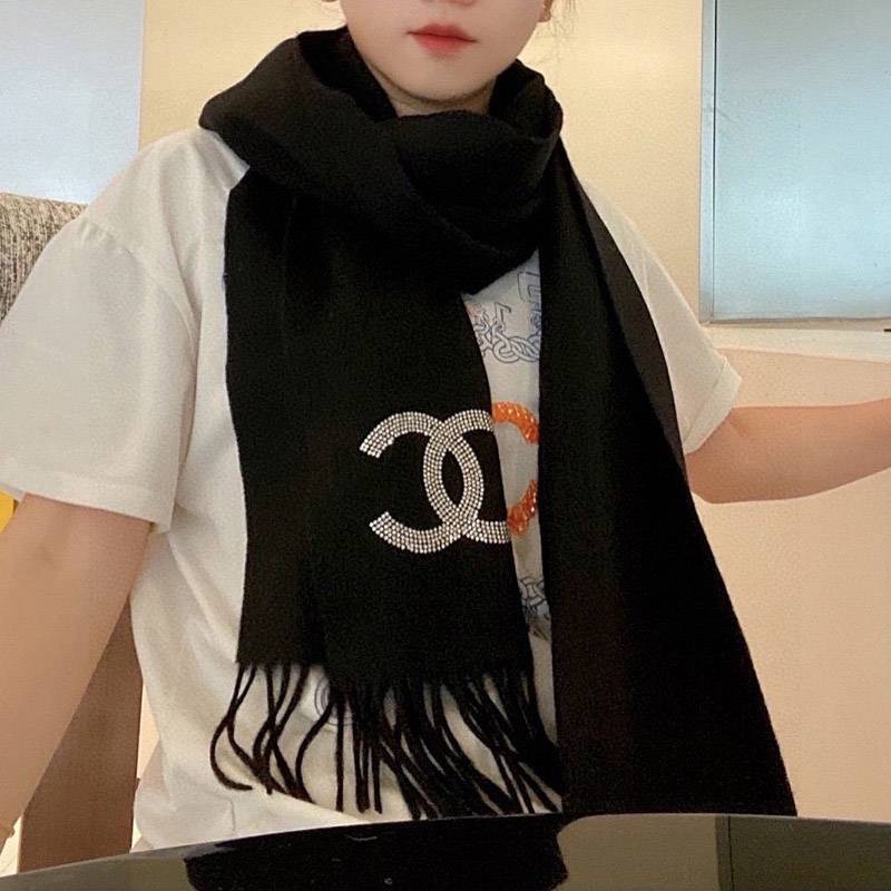 Chanel★Soft and smooth cashmere scarf/stole, a classic favorite shl20707