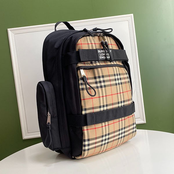 Very popular! Stylish and versatile Burberry Large Nevis backpack copy 80235691