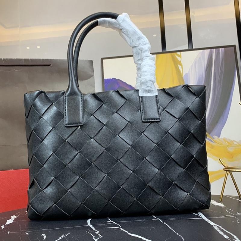 New Spring Bottega Veneta Cabas Tote Bag Replica Black/White 649598VMAY31283